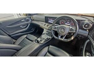 Mercedes-Benz E-Class 220 D AMG LINE NIGHT PACK*PA - Image 4