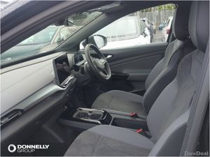 Volkswagen ID.4 Estate Match Pro - Image 2