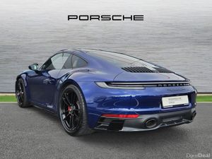 Porsche 911 Carrera GTS - Image 2
