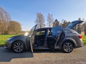 Toyota Avensis ESTATE ,LOW KMS ,NCT ,2/YR WARRANTY - Image 2