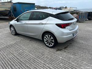 Opel Astra1.0 Petrol 2018 - Image 2