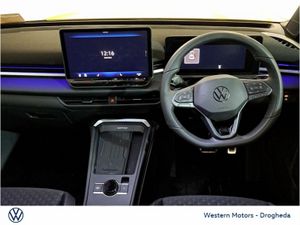 Volkswagen T-Roc R-LINE 1.5TSI 150HP * AVAILABLE T - Image 3