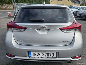 Toyota Auris 2016 D4D  SOL - Image 4