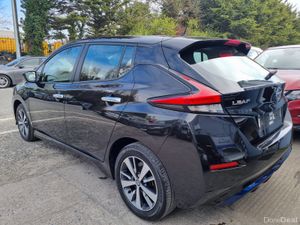 2022 NISSAN LEAF ACENTA 40kwh AUTOMATIC - Image 4