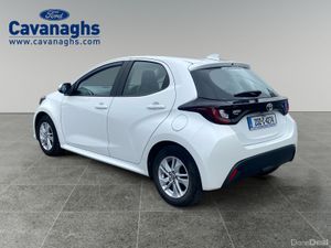 2023 Toyota Yaris Luna 1.0 5DR - Image 3