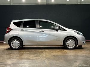 Nissan Note E-POWER HYBRID - PUSH START/STOP BUTTO - Image 3