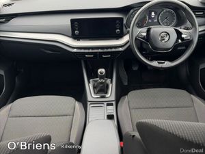 Skoda Octavia AMBITION 2.0 TDI 115 BHP 4DR *1 OWNE - Image 2