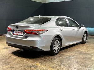 Toyota Camry 2.5 HYBRID - CRUISE CONTROL - TOYOTA - Image 4