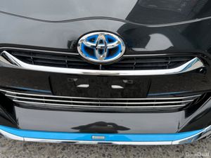 2017 Toyota Aqua Hybrid Automatic - Image 4