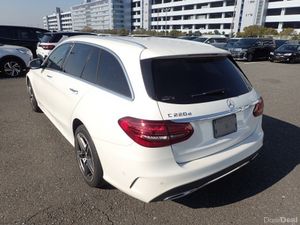 Mercedes-Benz C-Class C220D AMG PLUS LAUREUS EDITI - Image 4