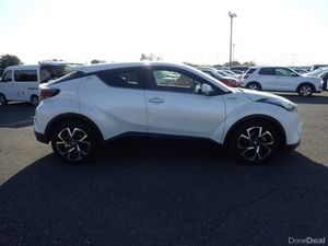 Toyota C-HR 1.8 SOL PLUS CVT PETROL HYBRID *TOP SP - Image 3