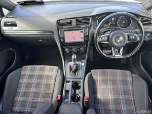 2015 VOLKSWAGEN GOLF GTI 2.0TSI DSG LOW KMS - Image 2