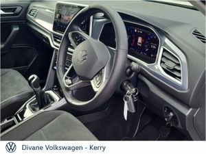 Volkswagen T-Roc STYLE 1.0 TSI M6F 116 BHP - Image 4