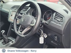Volkswagen Tiguan LIFE 2.0 TDI 122 BHP - Image 3