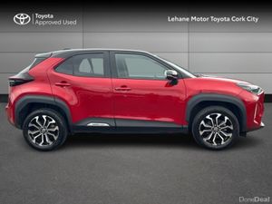 Toyota Yaris Cross YARIS CROSS LUNA SPORT - Image 3