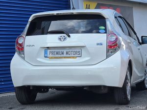 Toyota Aqua Hybrid Automatic - Image 3