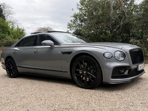 Bentley Flying Spur S V6 *Carbon Pack...Full Bentl - Image 2