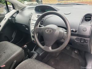 Toyota Yaris 2006 - Image 4