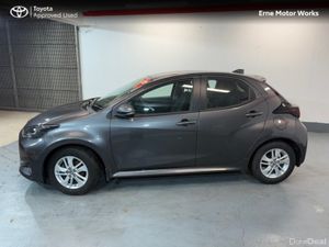 Toyota Yaris YARIS 1.5 LUNA - Image 2