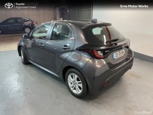 Toyota Yaris YARIS 1.5 LUNA - Image 3