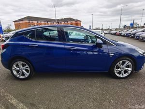 OPEL ASTRA 1.6CDTI SRI+ **HEATED SEATS** - Image 4