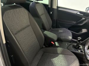 Volkswagen Tiguan 2021 - Image 4