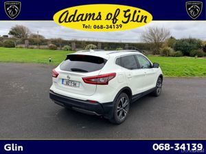 Nissan Qashqai 1.2 SV CVT PREMIUM SS PART 4DR - Image 2