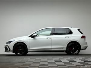 Volkswagen Golf GTE 1.5 PHEV 272HP DSG - Image 4