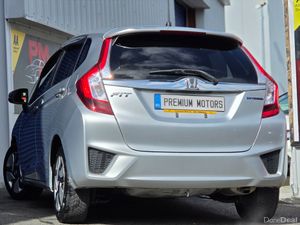 Honda Fit Hybrid - Image 3