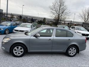 2012 Skoda Octavia 1.6 TDI 105HP Elegance - Image 4