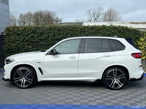 BMW X5 M-SPORT COMPETITION XDRIVE45e 3.0 HYBRID ** - Image 4