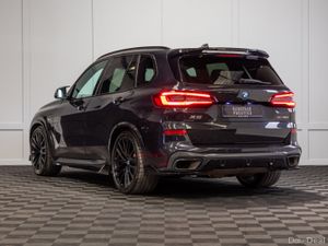2023 BMW X5 X-Drive 45e M-Sport - Image 4
