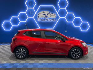 Renault Clio 1.0 Equilibre / FINANCE AVAILABLE - Image 2