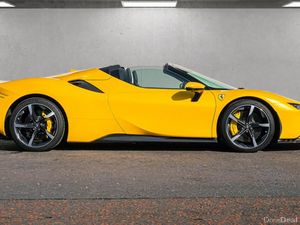 Ferrari Other 4.0T V8 7.9Kwh F1 Dct 4Wd Euro 6 (S/ - Image 2