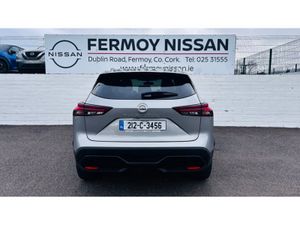 Nissan Qashqai 1.3 MANUAL WITH GLASS ROOF AND REVE - Image 3