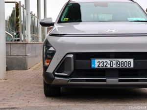 Hyundai KONA 1.6 HYBRID Elegance Auto - Image 3