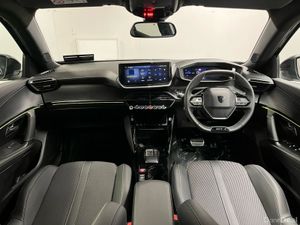 Peugeot 2008 GT EV 50kWh 136PS - Reversing Camera - Image 4