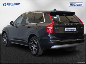 Volvo XC90 Estate Momentum - Image 2