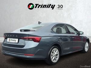 Skoda Octavia ** AMBITION ** 2.0TDI 115HP ** TRINI - Image 3