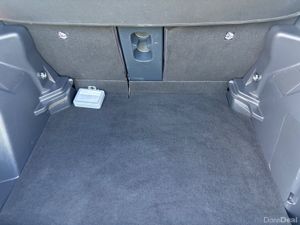 2023 TOYOTA YARIS CROSS LUNA 1.5i HYBRID A/T - Image 3