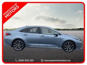 Toyota Corolla SOL SALOON 4DR AUTO HYBRID - Image 3