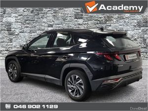 Hyundai Tucson ix35 Executive 5DR - Image 3