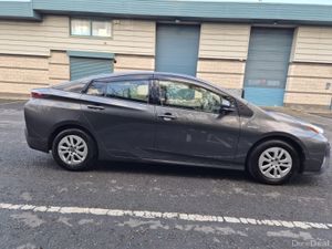 TOYOTA PRIUS / 2016 / 1.8 PETROL HYBRID / AUTO - Image 4