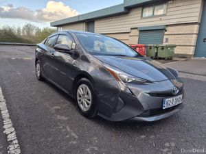 TOYOTA PRIUS / 2016 / 1.8 PETROL HYBRID / AUTO - Image 3