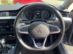 Volkswagen Passat GTE 1.4 HYBRID 218 BHP // FULL S - Image 4
