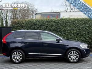 Volvo XC60 D4 CLASSIC 2.0 D // OPENING PAN ROOF // - Image 4
