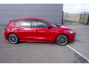 Ford Focus ST-LINE X 1.5L ECOBLUE 1 - Image 3