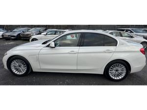 BMW 3-Series 2.0 Automatic Petrol Plug-In-Hybrid 3 - Image 4