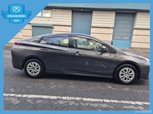 Toyota Prius / 2016 / 1.8 PETROL HYBRID / AUTO - Image 4