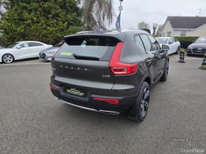 Volvo XC40 Inscription Pro - Image 4